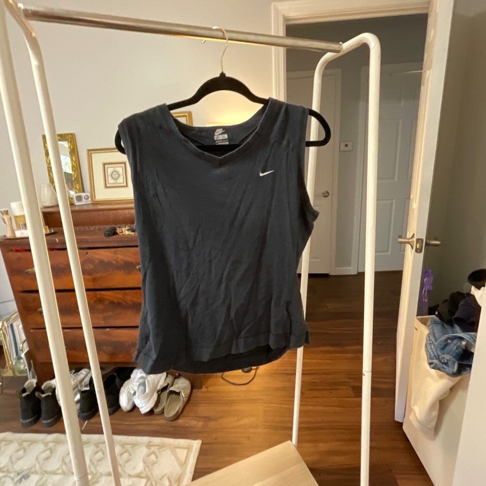 Black Nike Tank XL